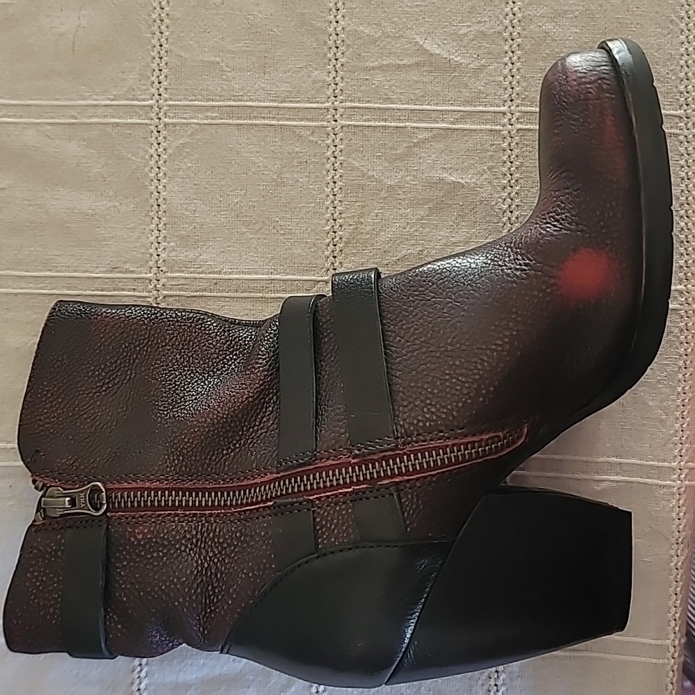Kork-Ease Strappy zippered leather boots. - Picture 2 of 11